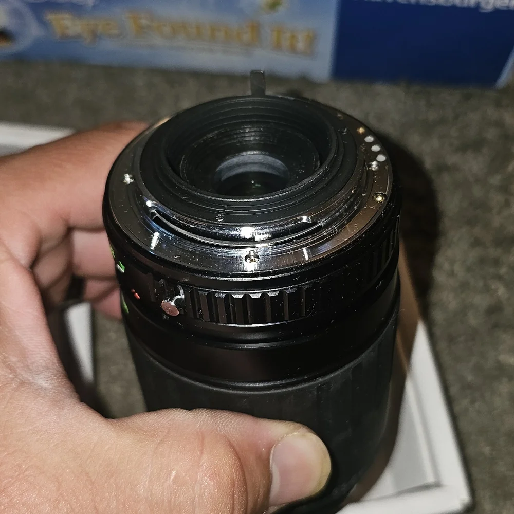 Vivitar 70-210mm F4.5-5.6 Macro 1:4X Zoom Camera Lens